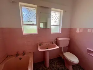 Office to Rent in Borrowdale