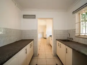 4 Bedroom House to Rent in Borrowdale