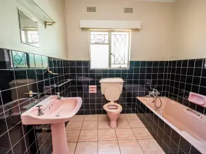 4 Bedroom House to Rent in Borrowdale