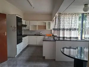 3 Bedroom House to Rent in Chisipite