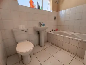 3 Bedroom House to Rent in Highlands