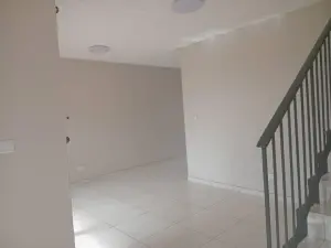 3 Bedroom Cottage/Garden Flat to Rent in Eastlea