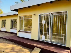 4 Bedroom House to Rent in Hatfield