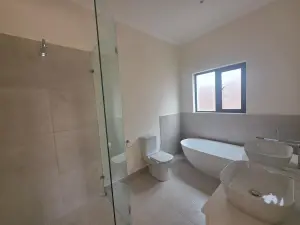 Townhouse/Complex/Cluster to Rent in Pomona