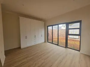 Townhouse/Complex/Cluster to Rent in Pomona