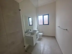 Townhouse/Complex/Cluster to Rent in Pomona