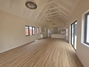 Townhouse/Complex/Cluster to Rent in Pomona