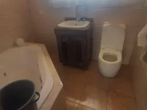 Commercial Property to Rent in Borrowdale