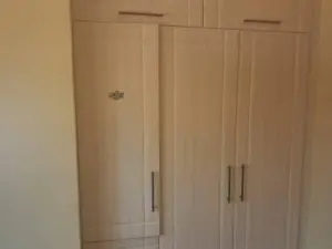 Commercial Property to Rent in Borrowdale