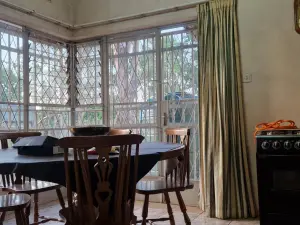 4 Bedroom House to Rent in Belvedere