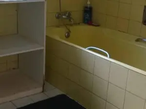 5 Bedroom House to Rent in Greystone Park