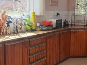 5 Bedroom House to Rent in Greystone Park