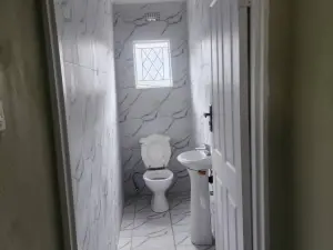 3 Bedroom House to Rent in Mufakose