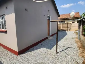 3 Bedroom House to Rent in Mufakose