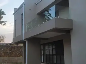 Townhouse/Complex/Cluster to Rent in Kambanji