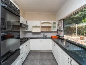 4 Bedroom House to Rent in Chisipite