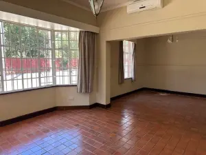 4 Bedroom House to Rent in Borrowdale