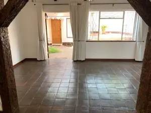 5 Bedroom House to Rent in Highlands