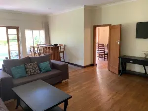 3 Bedroom House to Rent in Milton Park