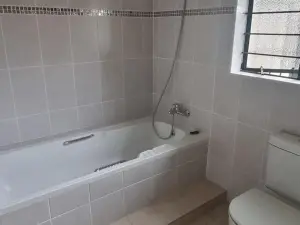 Townhouse/Cluster to Rent in Greendale North