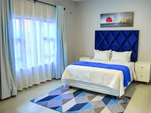 Flat/Apartment to Rent in Avondale