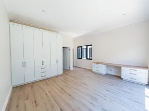 Townhouse/Cluster to Rent in Pomona