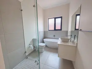 Townhouse/Cluster to Rent in Pomona