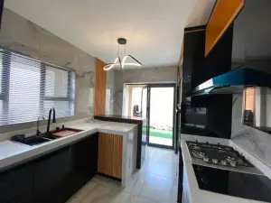 Flat/Apartment to Rent in Pomona