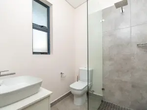 Townhouse/Cluster to Rent in Newlands