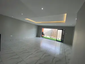 Flat/Apartment to Rent in Pomona