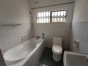 4 Bedroom House to Rent in Borrowdale West