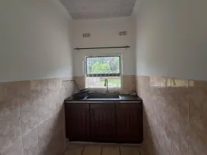 4 Bedroom House to Rent in Borrowdale West