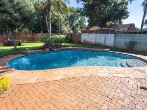 3 Bedroom House to Rent in Greendale