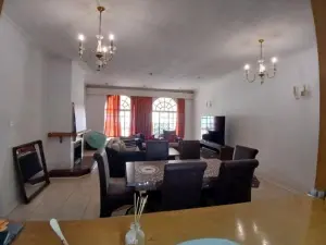 Townhouse/Cluster to Rent in Avondale