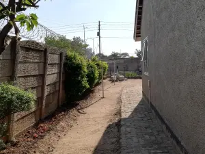 3 Bedroom House to Rent in Braeside