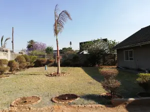 3 Bedroom House to Rent in Braeside