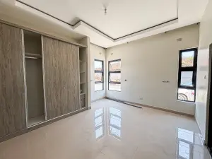 Townhouse/Cluster to Rent in Marlborough