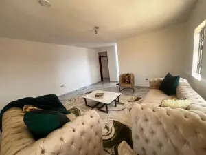 Flat/Apartment to Rent in Zimre Park