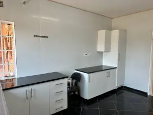 3 Bedroom House to Rent in Glen Forest