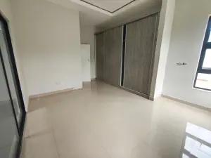 Townhouse/Cluster to Rent in Marlborough