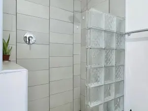 1 Bedroom Cottage/Garden Flat to Rent in Borrowdale West