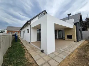 Townhouse/Cluster to Rent in Borrowdale West