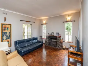 3 Bedroom House to Rent in Chisipite