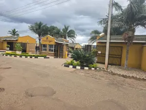 Cottage/Garden Flat for Sale