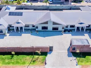 Cottage/Garden Flat for Sale