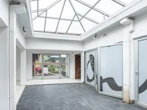 Office to Rent in Newlands