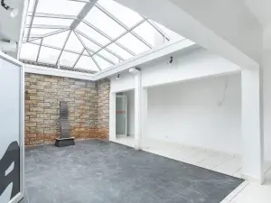 Office to Rent in Newlands