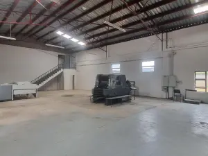 Warehouse/Industrial to Rent in Hatfield