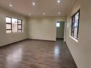 Warehouse/Industrial to Rent in Hatfield