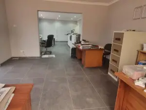 Warehouse/Industrial to Rent in Hatfield